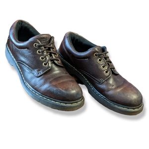 Dr. Martens Boston Brown Leather Shoe - Mens size 9
